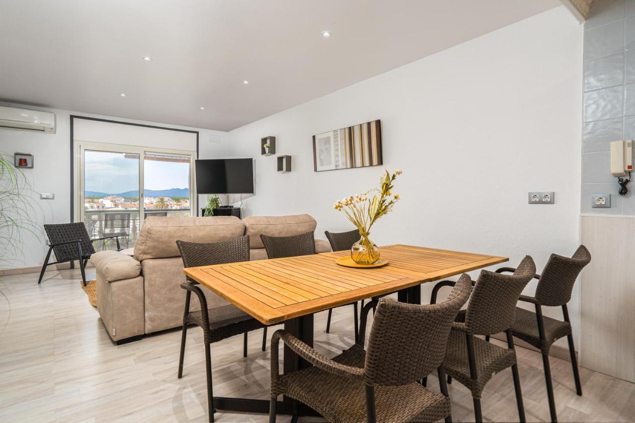 Welcs Apartamento 012 Emp En El Centro De Empuriabrava Exteriör bild